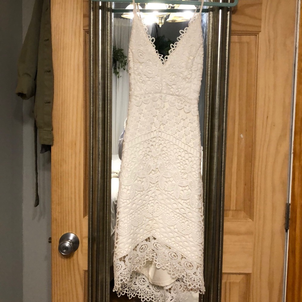 Astr the label white crossback lace cocktail dress